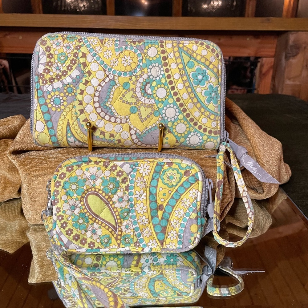Vera Bradley 2011 Lemon Parfait zip around wallet and matching mini